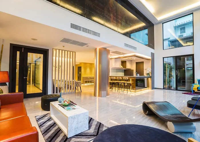 Aim House No Parking 3*